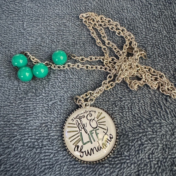 Plunder I have come to bring you life & abundant Silver and Green long necklace - Picture 2 of 6